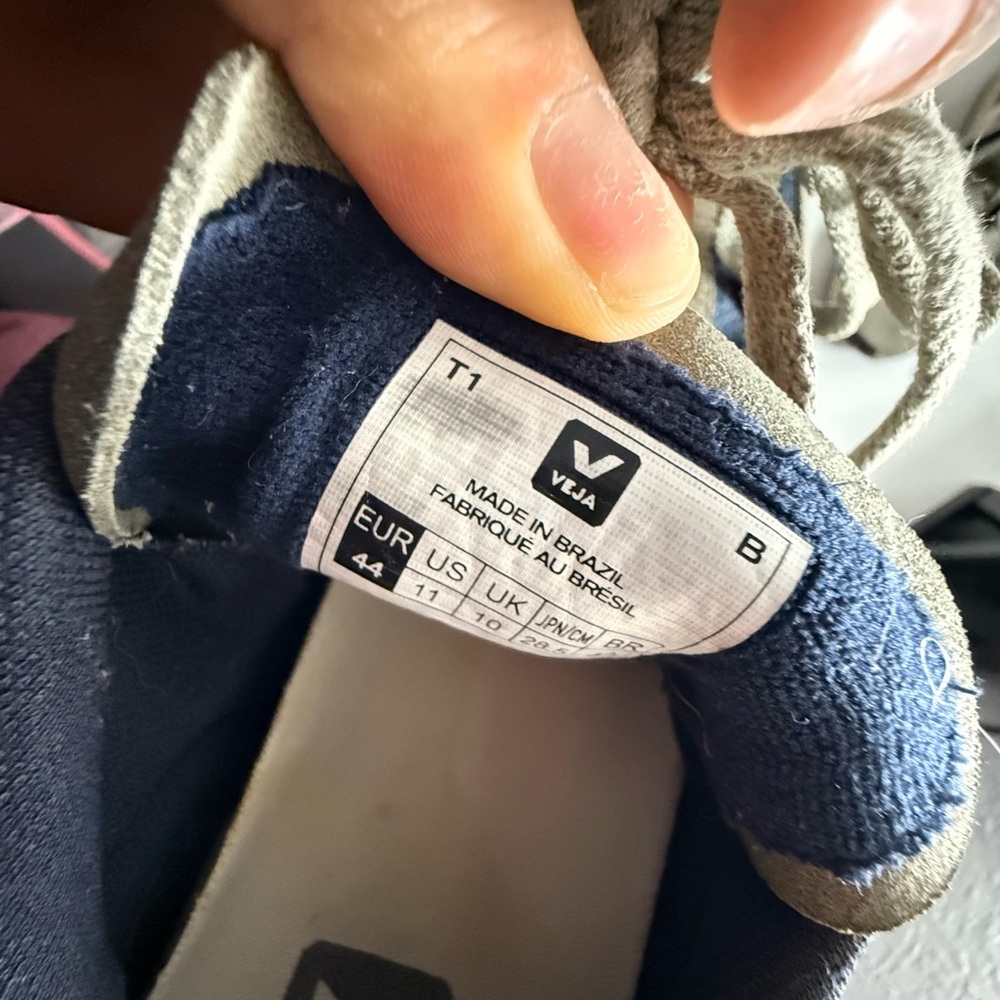 Veja hellblau damen and Gray Sneakers - Picture 7 of 7